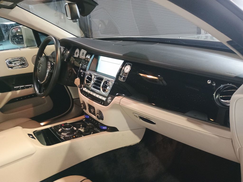 2016 Rolls-Royce Wraith 2dr Coupe - 22998848 - 50