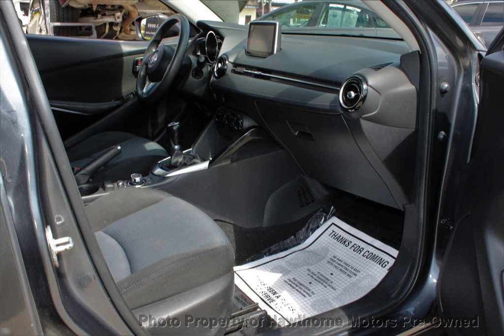 2016 Scion iA photo 17