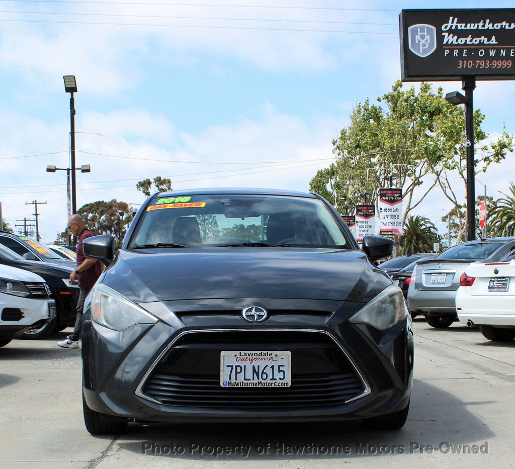 2016 Scion iA photo 3