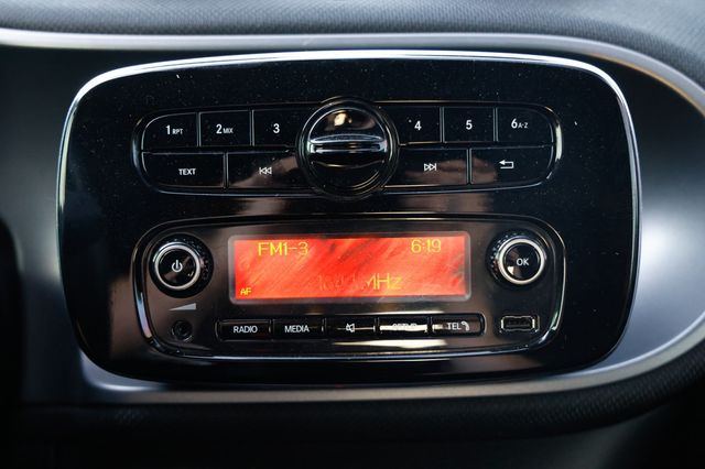 2016 smart Fortwo 2dr Coupe Passion - 22964919 - 27