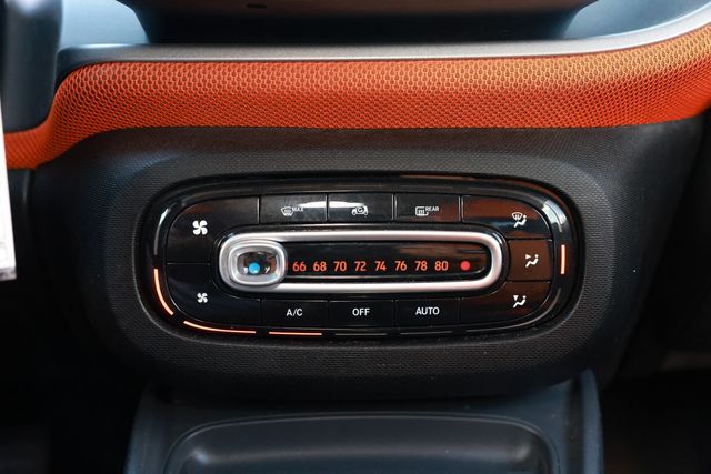 2016 smart Fortwo 2dr Coupe Passion - 22978551 - 29