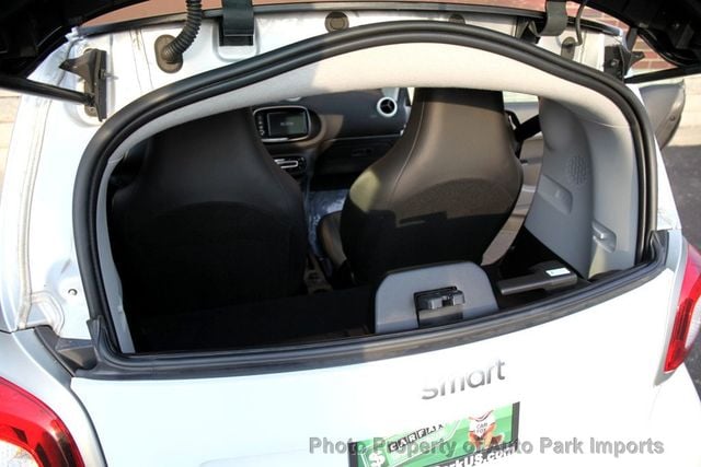 2016 smart Fortwo 2dr Coupe Pure - 22994391 - 32