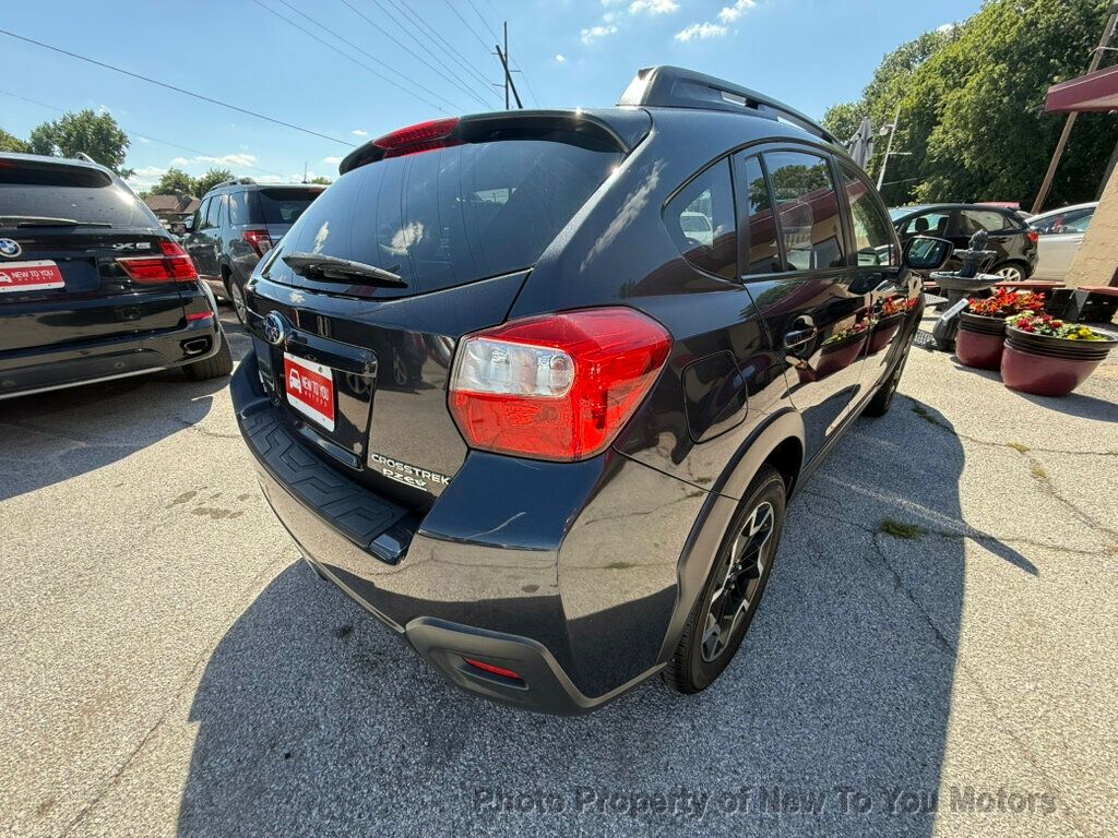 2016 Subaru Crosstrek 2.0i Premium photo 2