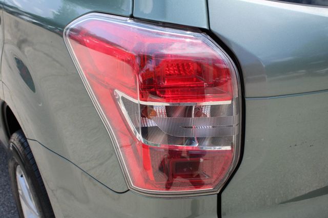 2016 Subaru Forester 4dr CVT 2.5i Limited PZEV - 23043136 - 10
