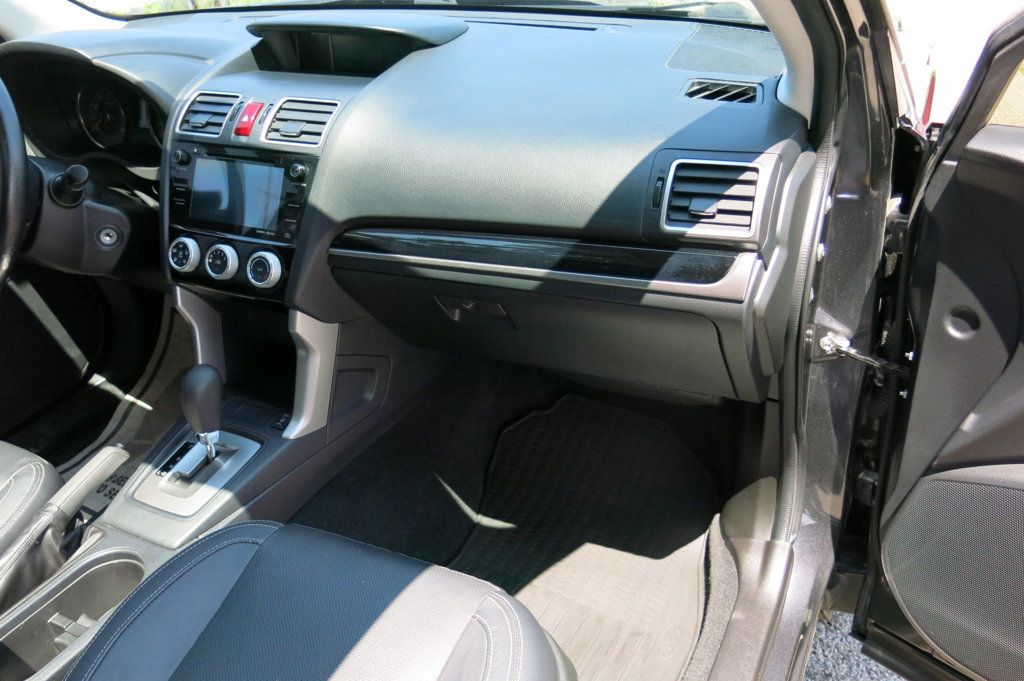 2016 Subaru Forester 2.5i Premium photo 12