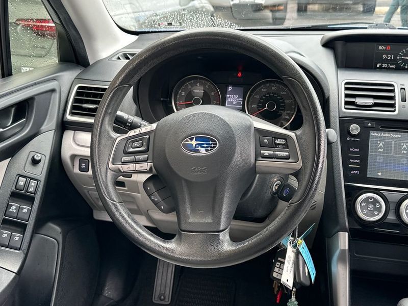 2016 Subaru Forester 4dr CVT 2.5i Premium PZEV - 23049899 - 17