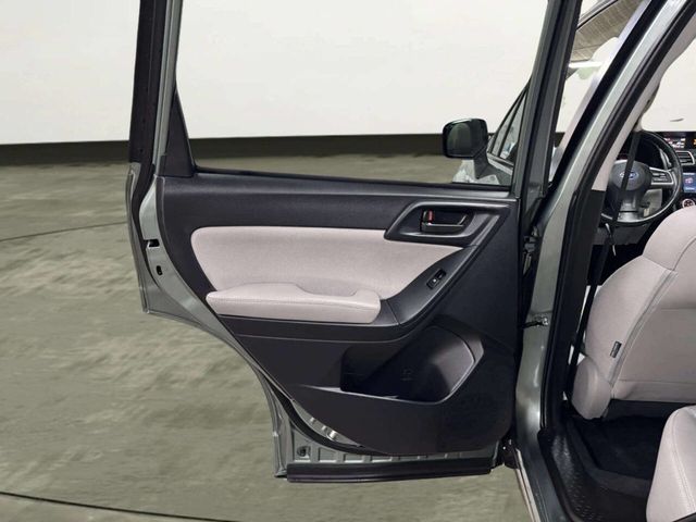 2016 Subaru Forester 4dr CVT 2.5i Premium PZEV - 23040872 - 14