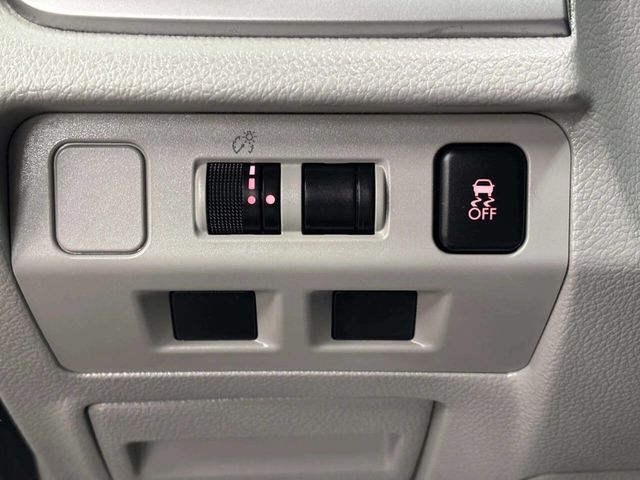 2016 Subaru Forester 4dr CVT 2.5i Premium PZEV - 23040872 - 26