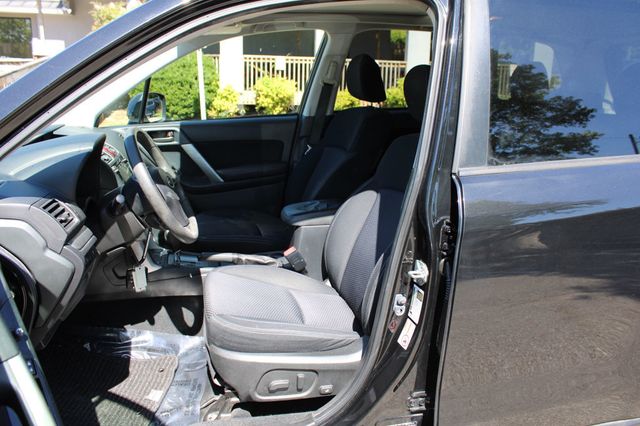 2016 Subaru Forester 4dr CVT 2.5i Premium PZEV - 23024726 - 12