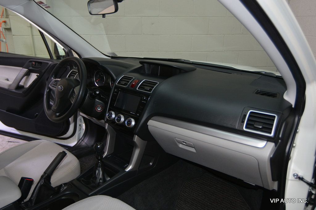 2016 Subaru Forester 4dr Manual 2.5i Premium PZEV - 22981639 - 11