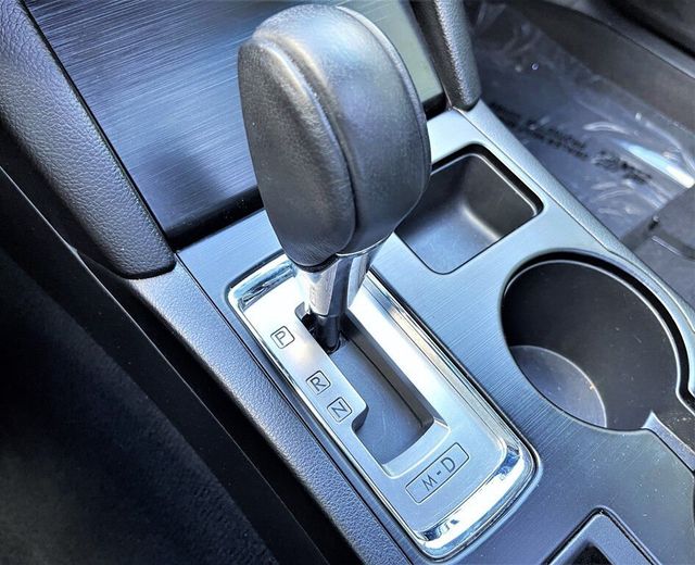 2016 Subaru Legacy 2.5i Limited AWD 4dr Sedan - 21398552 - 25