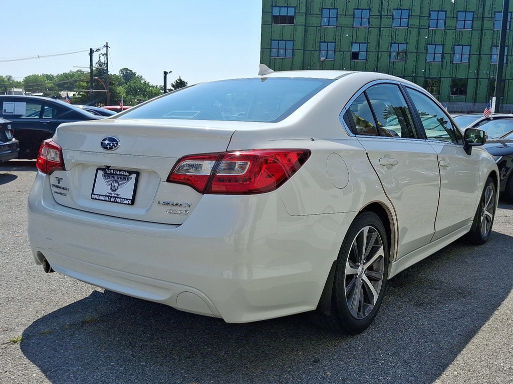 2016 Subaru Legacy 2.5i Limited photo 4