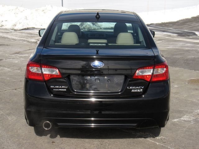 2016 Subaru Legacy 4dr Sedan 2.5i Limited PZEV - 22978816 - 13