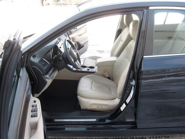 2016 Subaru Legacy 4dr Sedan 2.5i Limited PZEV - 22978816 - 17