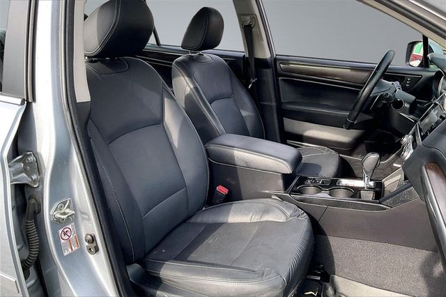 2016 Subaru Legacy 4dr Sedan 2.5i Limited PZEV - 22981466 - 13