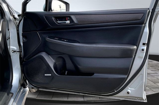 2016 Subaru Legacy 4dr Sedan 2.5i Limited PZEV - 22981466 - 16