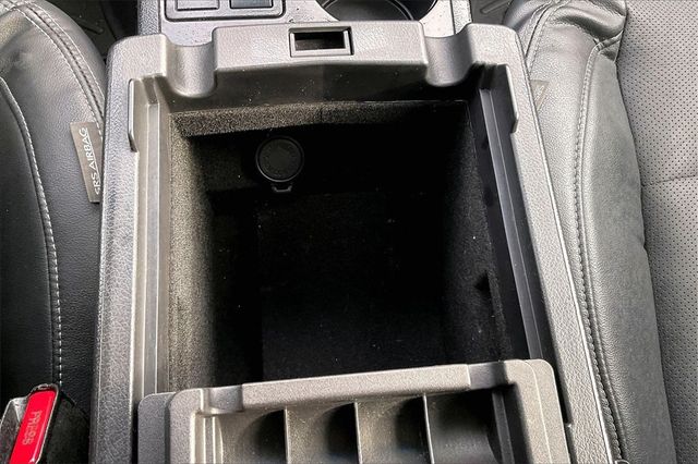 2016 Subaru Legacy 4dr Sedan 2.5i Limited PZEV - 22981466 - 28