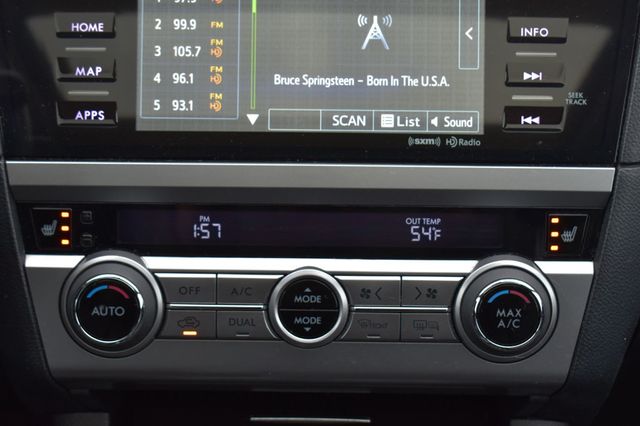 2016 Subaru Legacy 4dr Sedan 3.6R Limited - 22986941 - 31