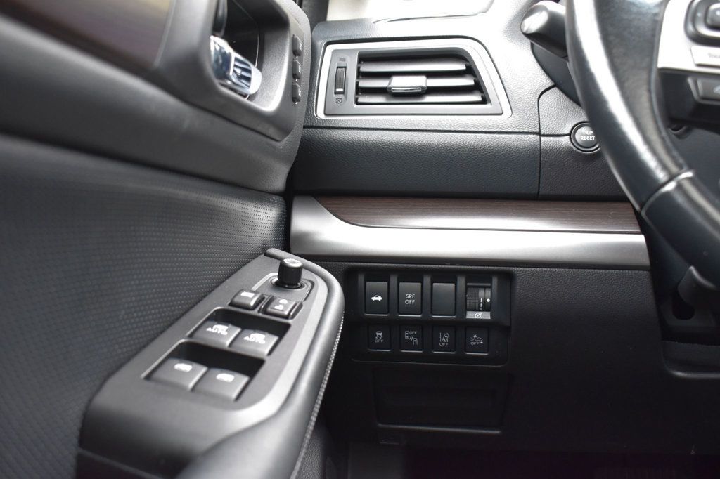 2016 Subaru Legacy 4dr Sedan 3.6R Limited - 22986941 - 36