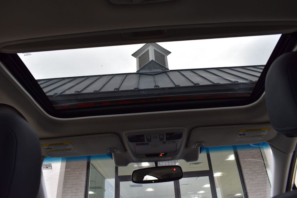 2016 Subaru Legacy 4dr Sedan 3.6R Limited - 22986941 - 38