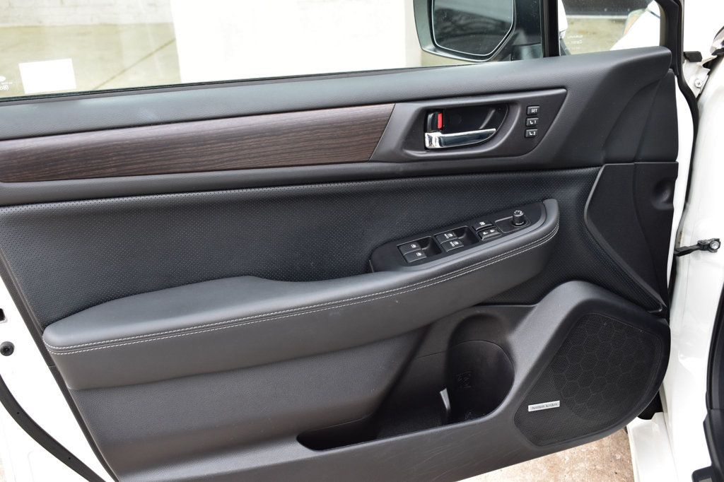 2016 Subaru Legacy 4dr Sedan 3.6R Limited - 22986941 - 59