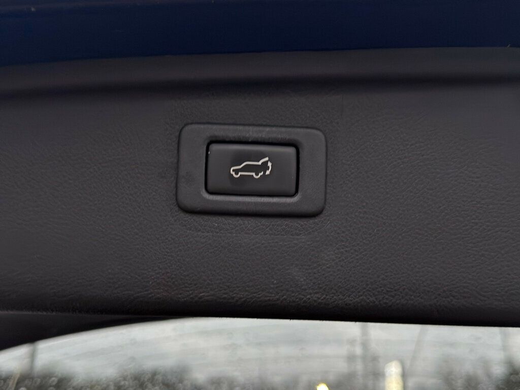 2016 Subaru Outback 4dr Wagon H6 Automatic 3.6R Limited - 22970410 - 44