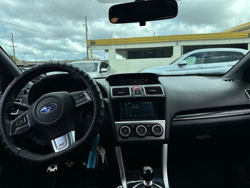 2016 Subaru WRX STI photo 12