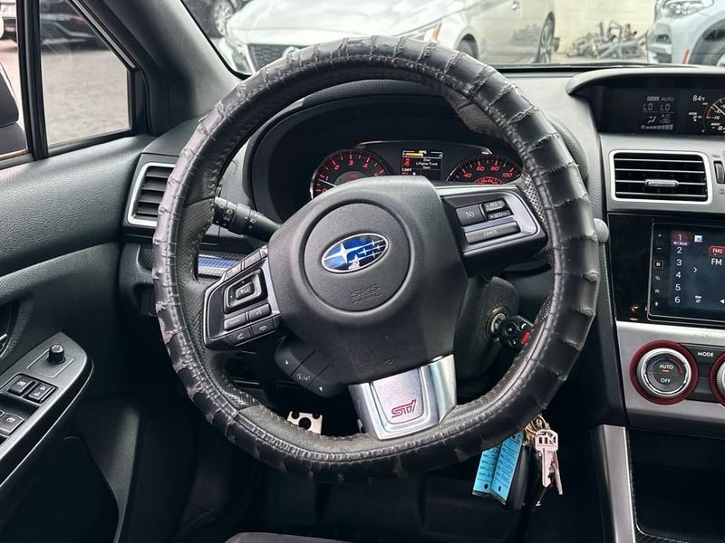 2016 Subaru WRX STI photo 16