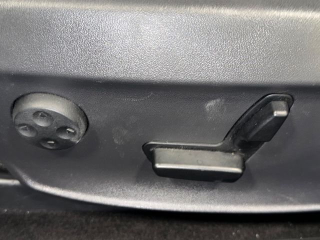 2016 Tesla Model S  - 23075750 - 18