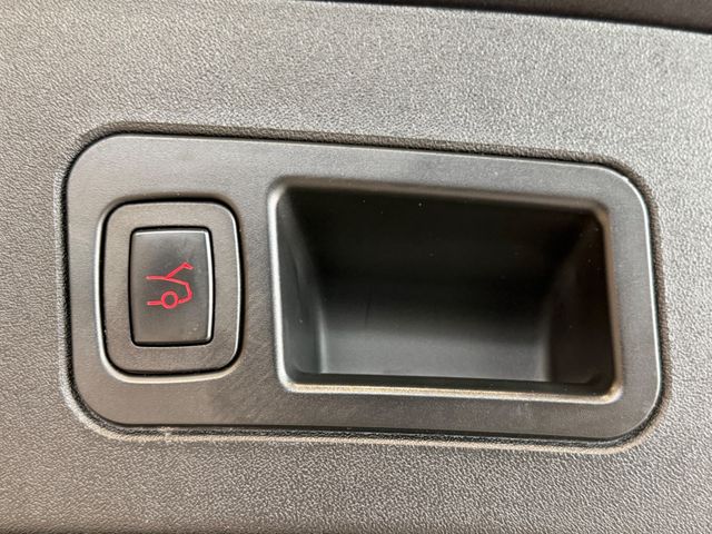 2016 Tesla Model S  - 23075750 - 37