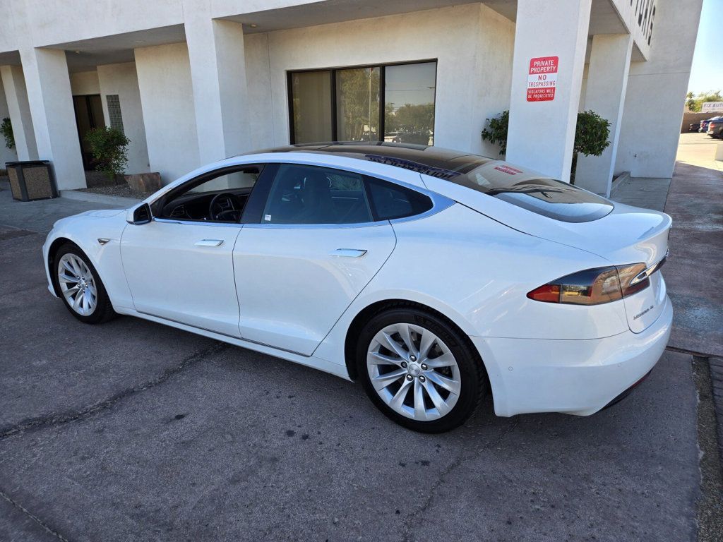2016 Tesla Model S photo 3