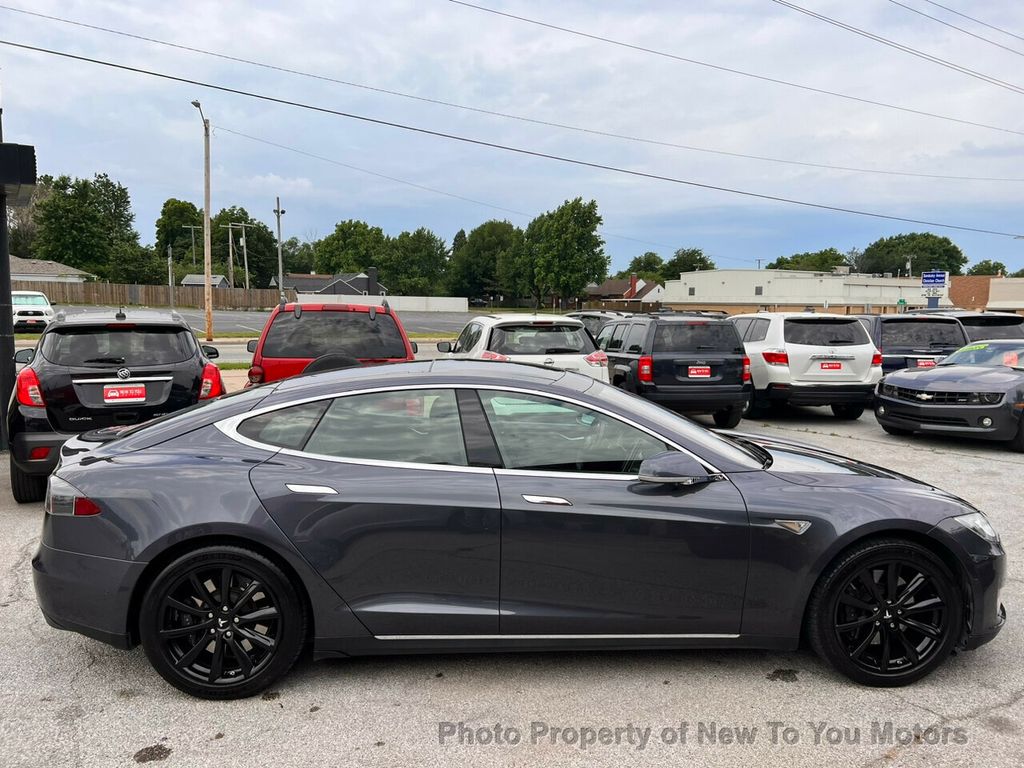 2016 Tesla Model S 70 photo 16