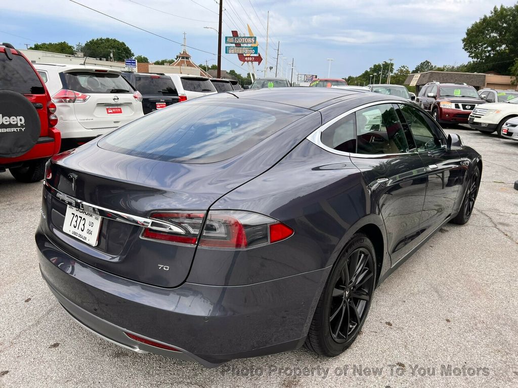 2016 Tesla Model S 70 photo 2