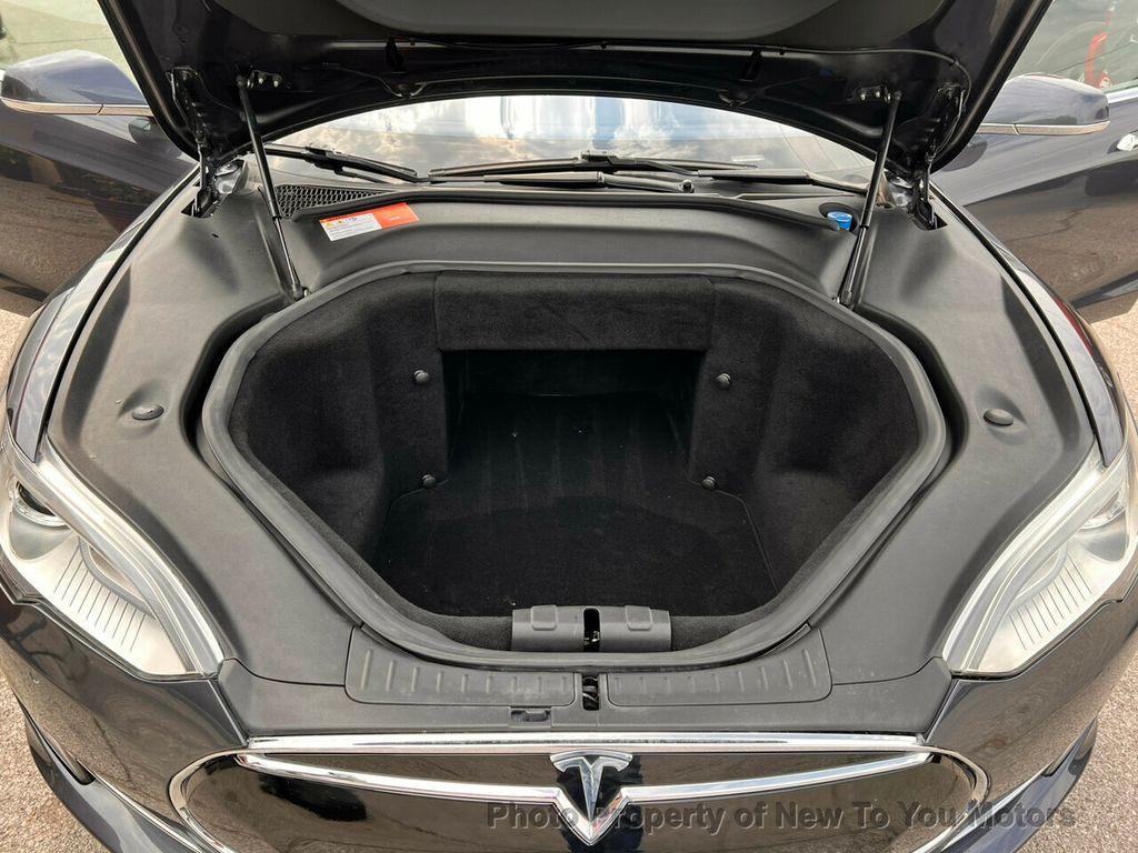 2016 Tesla Model S 70 photo 21