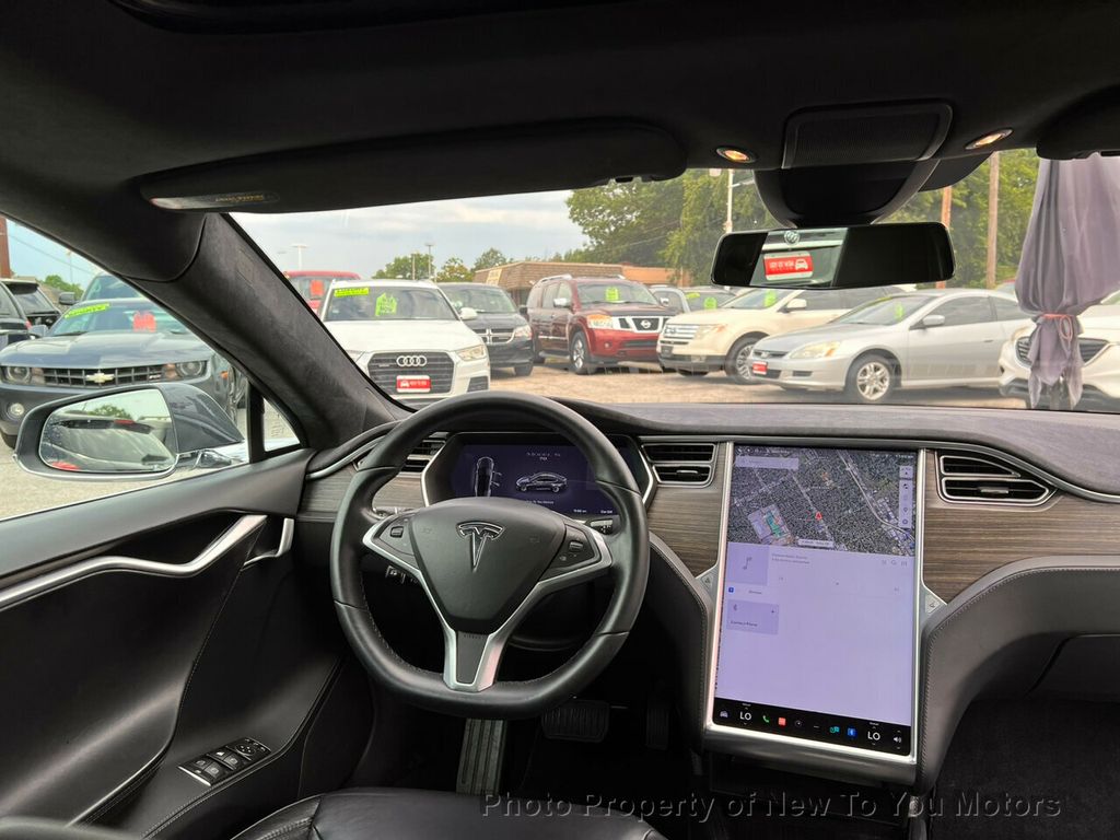 2016 Tesla Model S 70 photo 3