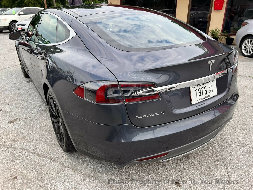 2016 Tesla Model S 70 photo 26
