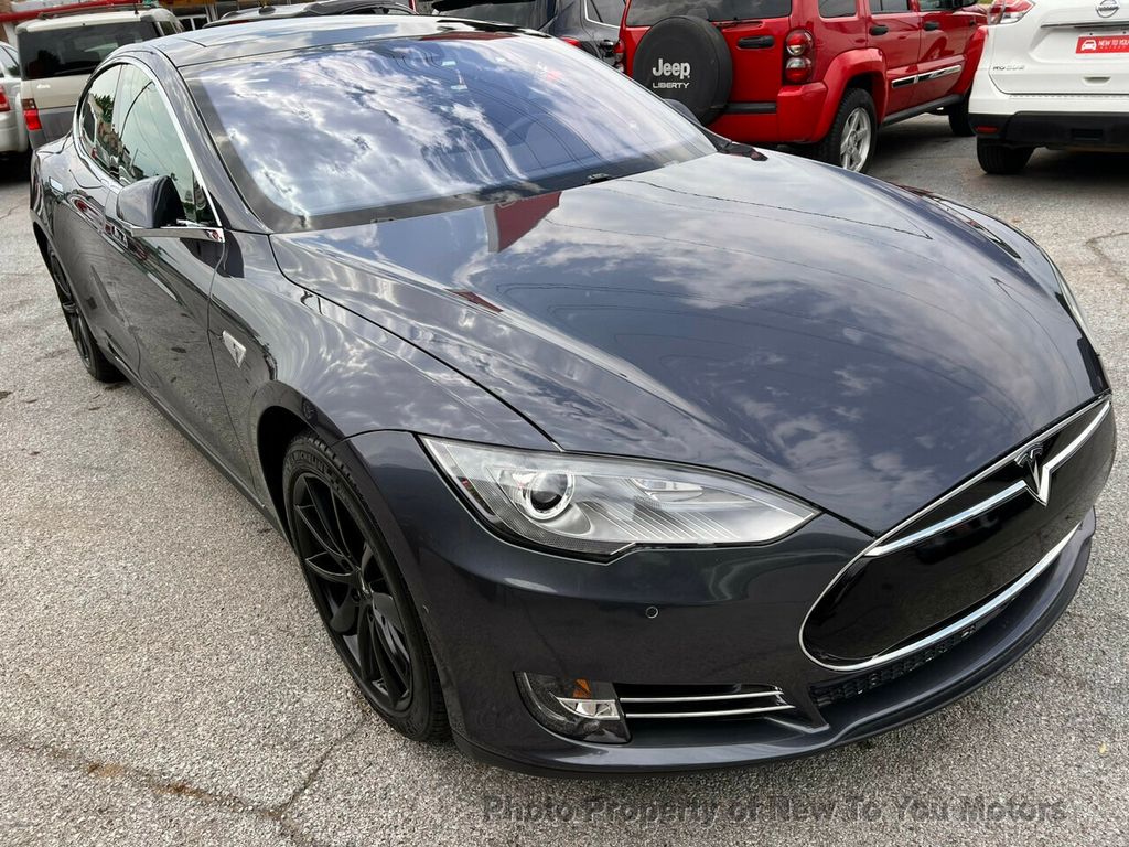 2016 Tesla Model S 70 photo 27