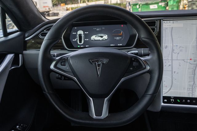 2016 Tesla Model S 4dr Sedan AWD 85D - 23018981 - 15