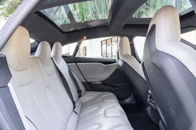 2016 Tesla Model S 4dr Sedan AWD 85D - 23018981 - 23