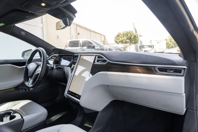 2016 Tesla Model S 4dr Sedan AWD 85D - 23018981 - 27