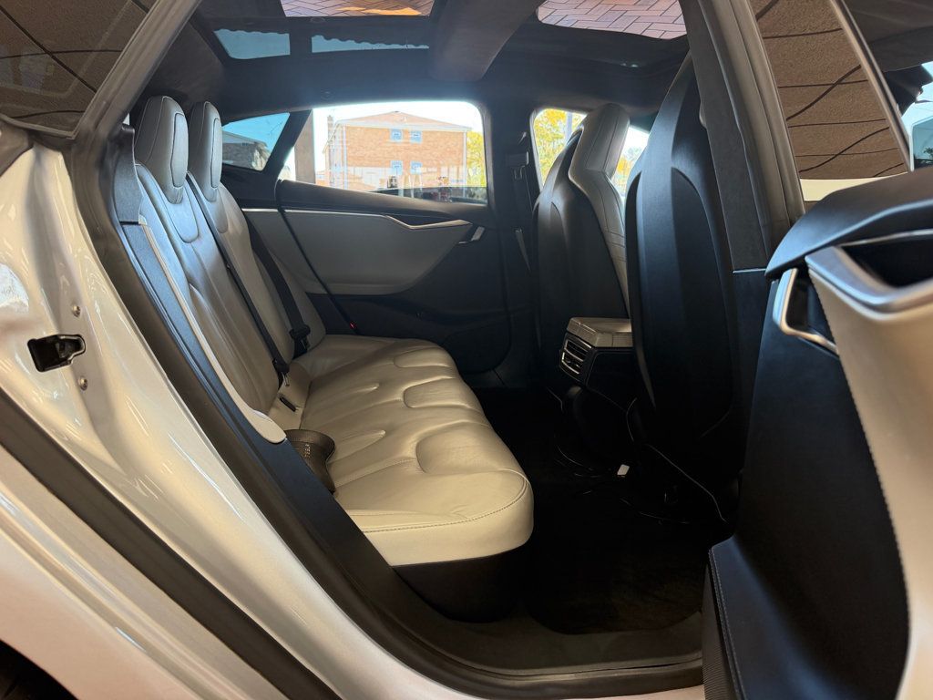 2016 Tesla Model S 4dr Sedan AWD 90D - 23097085 - 17