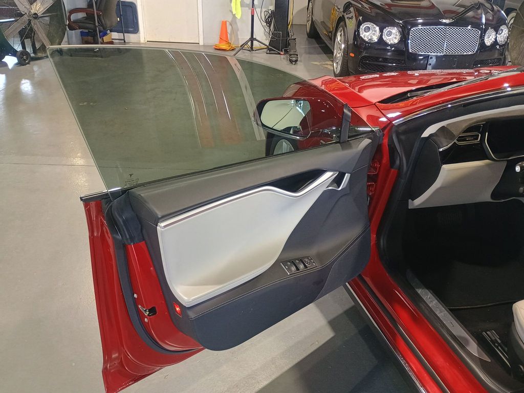 2016 Tesla Model S 4dr Sedan RWD 70 5950 Miles Clean Carfax Florida Car - 22962967 - 12