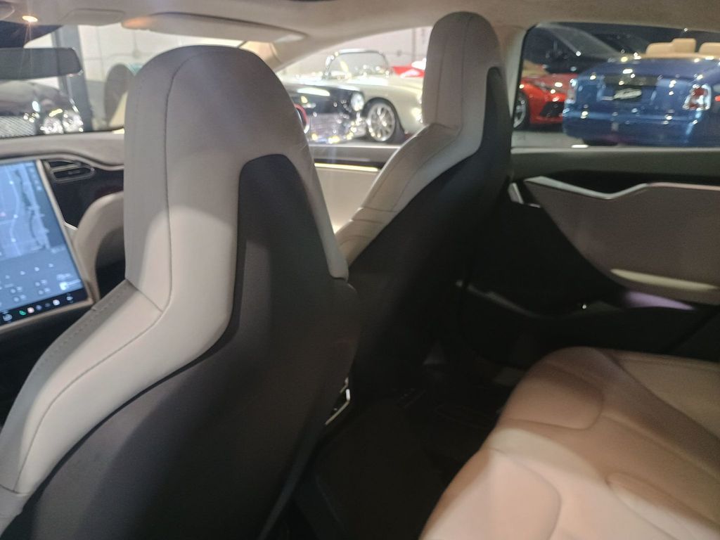 2016 Tesla Model S 4dr Sedan RWD 70 5950 Miles Clean Carfax Florida Car - 22962967 - 29