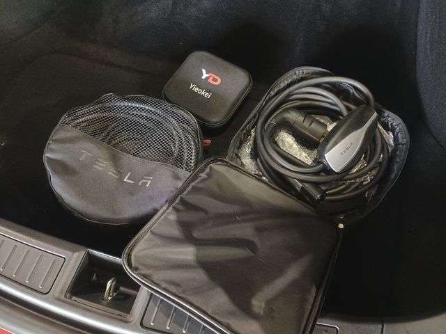 2016 Tesla Model S 4dr Sedan RWD 70 5950 Miles Clean Carfax Florida Car - 22962967 - 40