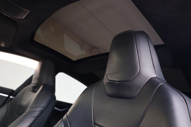 2016 Tesla Model S 90D - 23025219 - 14