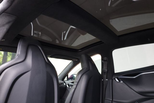 2016 Tesla Model S 90D - 23025219 - 16