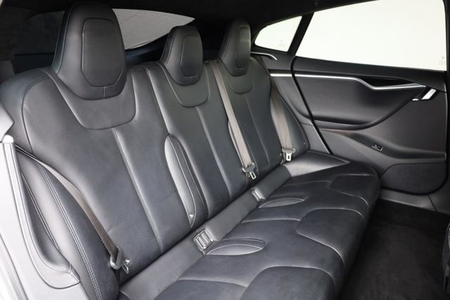 2016 Tesla Model S 90D - 23025219 - 21