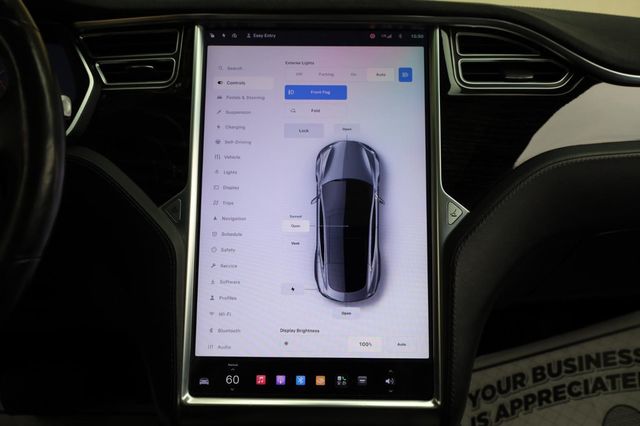2016 Tesla Model S 90D - 23025219 - 37