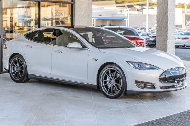 2016 Tesla Model S S 90D - PANO ROOF - NAV - BLUETOOTH - LOW MILES - GORGEOUS - 22233280 - 3