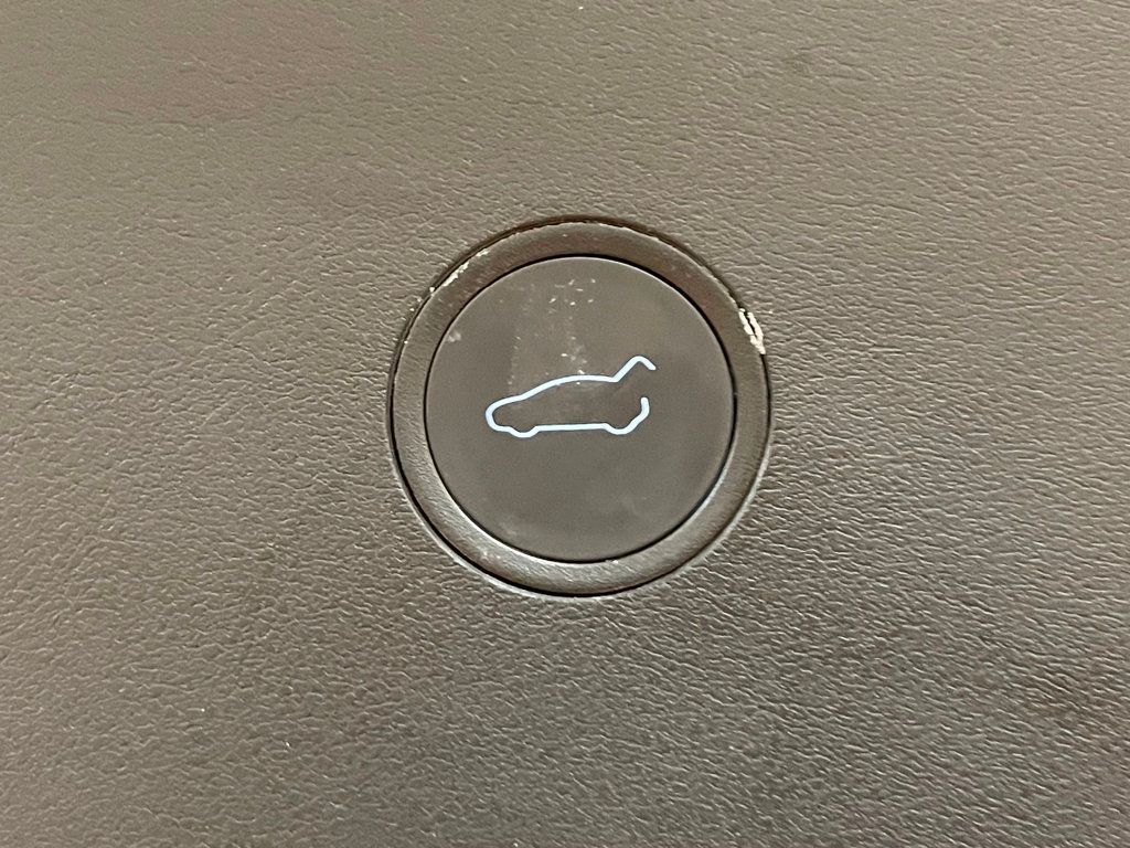 2016 Tesla Model X AWD 4dr 75D - 22976412 - 18